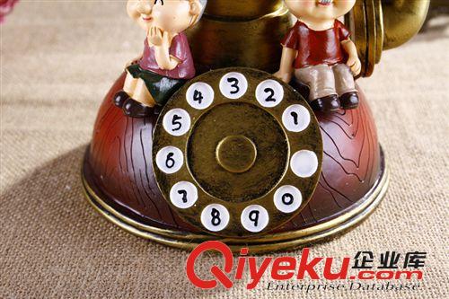 懷舊創(chuàng)意白頭偕老夫妻 歐式zakka復(fù)古電話存錢罐 結(jié)婚禮物 SK408原始圖片3