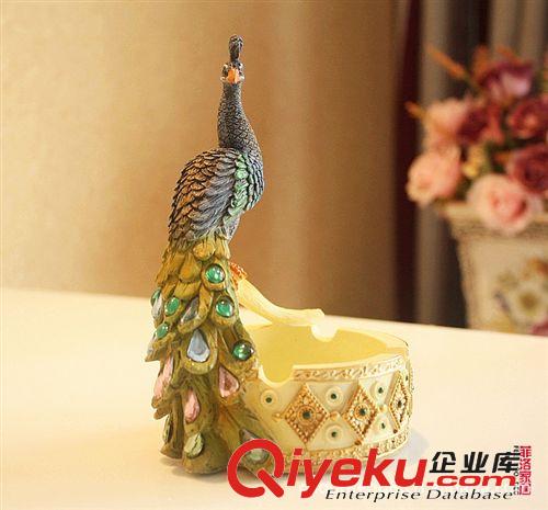 廠家直銷 家居飾品 樹脂工藝禮品 孔雀煙灰缸 創(chuàng)意送禮佳品XA408