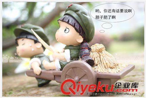 大禹家喜樹(shù)脂工藝品革命愛(ài)情小兵創(chuàng)意婚慶禮品情侶娃娃擺件9349原始圖片2