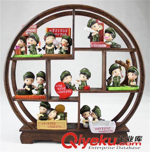 大禹家喜婚慶禮品創(chuàng)意樹脂工藝品革命愛情小兵情侶娃娃擺件9351
