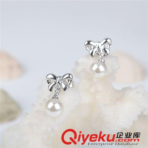 紅蘋(píng)果耳環(huán)120628  熱賣(mài) 蝴蝶結(jié)珍珠耳環(huán) 女韓版 小清新 百搭原始圖片3