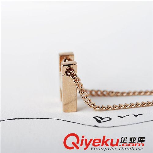 紅蘋果項(xiàng)鏈400314  hello你好字母鏈  玫瑰金鎖骨短項(xiàng)鏈