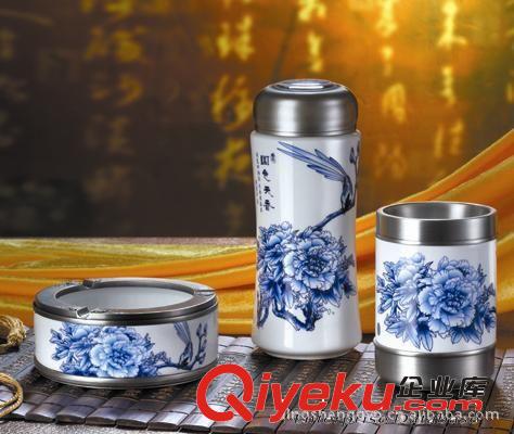 青花瓷筆筒 陶瓷筆筒 會議紀念品 國色天香（筆筒兩件套）原始圖片3