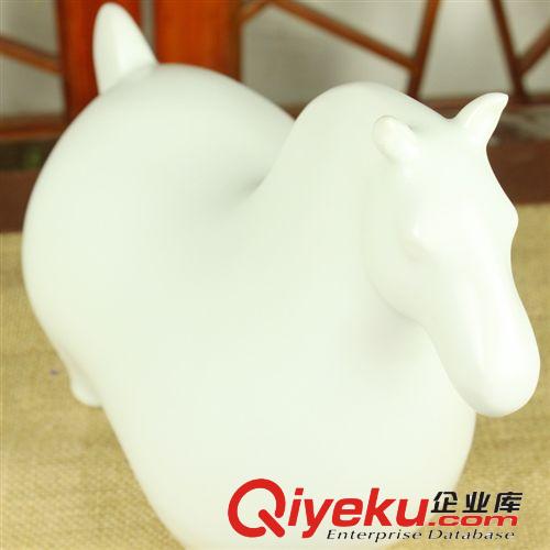 和唐家居 中式風(fēng)格飾品 樣板房客廳實(shí)用擺件 陶瓷動(dòng)物 福馬磨砂白原始圖片2