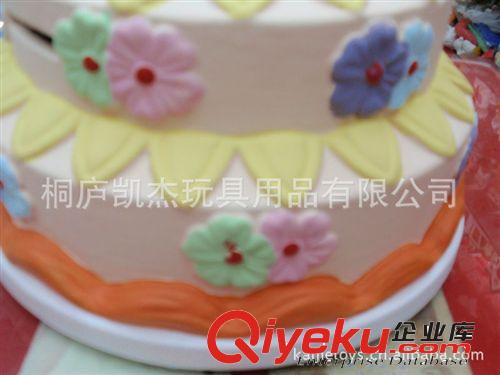 廠家直銷陶瓷工藝品，沙畫，膠畫，金粉畫，棉花畫，數(shù)字油畫