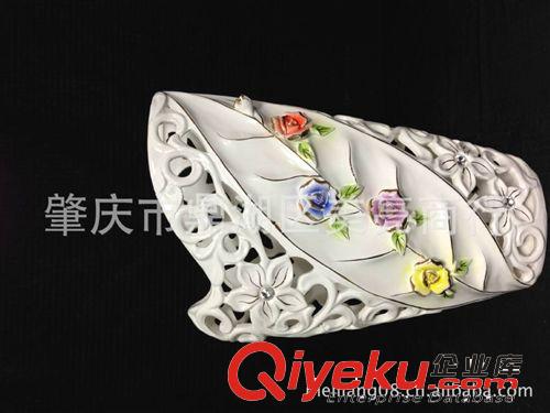 供應(yīng)陶瓷工藝花瓶 雕通描金配四色彩花白釉花瓶原始圖片2