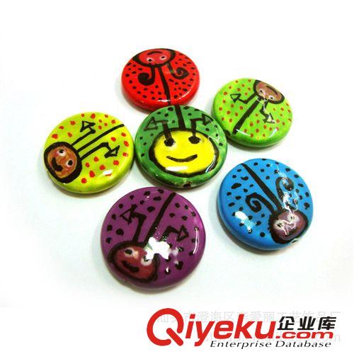 供應(yīng)手工飾品 純手工特色動物造型可愛首飾 手繪釉下彩陶瓷飾品