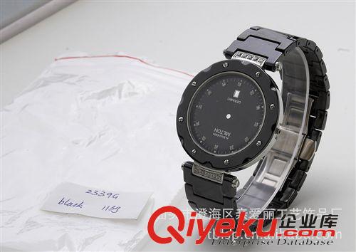 2012精品手表休閑大氣簡約百搭陶瓷手表