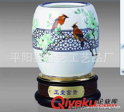 廠家直銷陶瓷工藝品，玉瓷筆筒，青花瓷筆筒，景泰藍(lán)筆筒