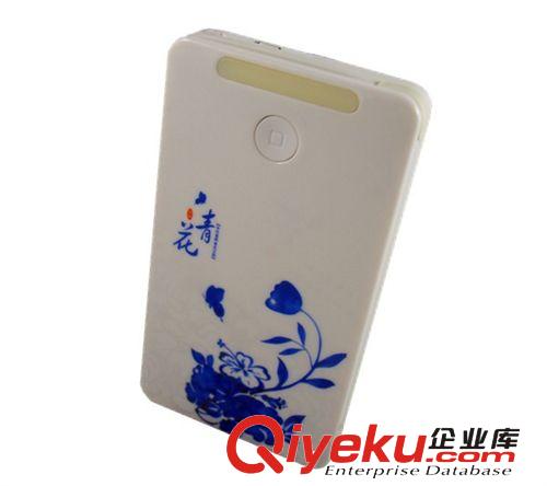 廠家批發(fā) 帶線移動電源  蘋果三星手機通用移動電源充電寶 自帶線原始圖片2