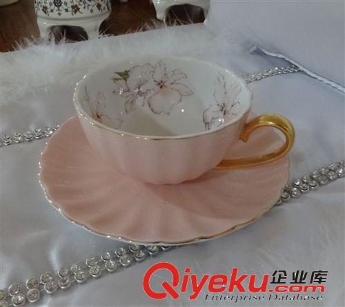 廠家直銷歐式骨瓷咖啡杯碟套裝浮雕色釉情侶對杯胎薄瓷質白透光強