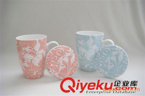 釉雕白玉瓷，薄如紙，白如玉，浮雕層次花卉-馬克杯