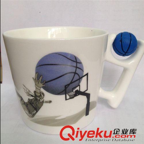 潮州陶瓷杯定制 2014足球世界杯禮品馬克杯 可旋轉(zhuǎn)足球杯子原始圖片2
