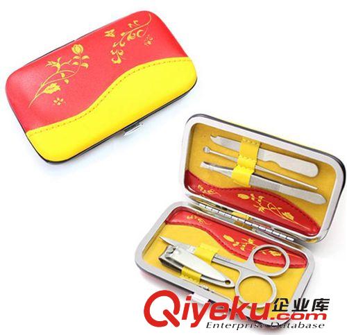 高品質(zhì)不銹鋼美容套裝|精品商務(wù)禮品|福利禮品|青花指甲鉗套裝原始圖片3