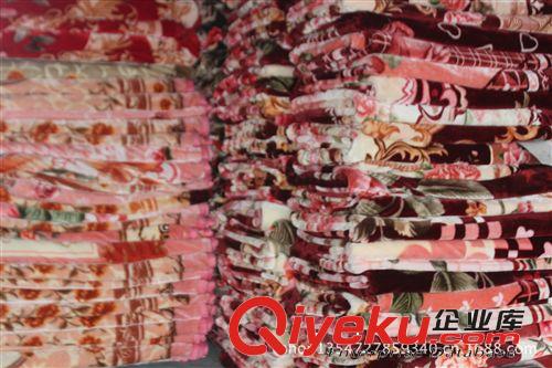 全年供應(yīng)各規(guī)格拉舍爾單雙層毛毯35元起庫存毛毯原始圖片3
