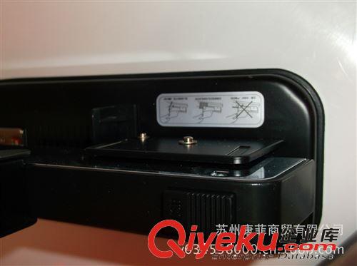 得力 厚層訂書(shū)機(jī) 0399 -210頁(yè) 厚層重型  訂書(shū)機(jī) 23/24原始圖片3