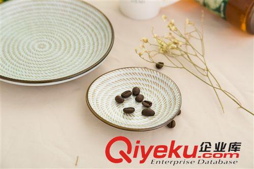 37度 向心圓釉下彩陶瓷盤 小號  日式和風(fēng)餐具 點(diǎn)心碟 甜品碟