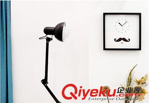 37度生活 創(chuàng)意zakka 韓式小清新實(shí)木方形胡子圖案掛鐘 家居裝飾原始圖片3