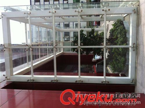 深圳金滿華專業(yè)提供不銹鋼天橋護(hù)欄建筑護(hù)欄承接廠家