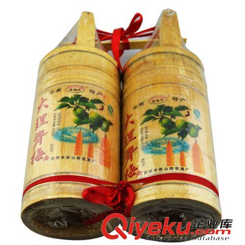 云南特產(chǎn) 云南昆明西山醇安酒廠 400ml大理青梅竹筒酒tj批發(fā)