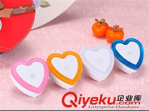 小夜燈 創(chuàng)意家居批發(fā) 地攤熱銷燈具 心形燈具 禮品燈情侶燈具批發(fā)