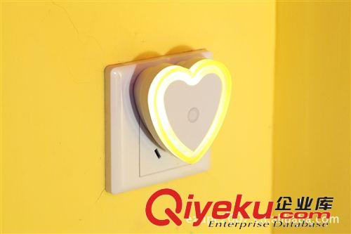 小夜燈 創(chuàng)意家居批發(fā) 地攤熱銷燈具 心形燈具 禮品燈情侶燈具批發(fā)原始圖片3