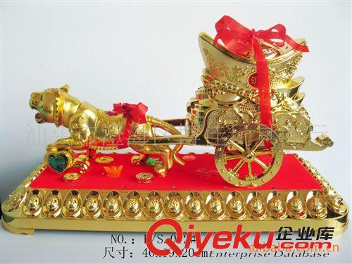 供應(yīng)富貴虎拖元寶車糖果盒節(jié)慶禮品 家居創(chuàng)意精品原始圖片2