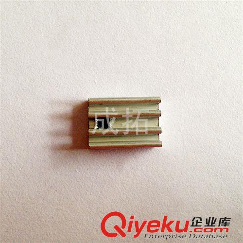 現(xiàn)貨熱銷高品質(zhì) 散熱片 長17.5X寬12X高5.5（孔距3.0） 各種尺寸