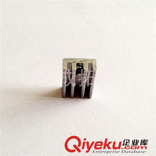 現(xiàn)貨熱銷高品質(zhì) 散熱片 長17.5X寬12X高5.5（孔距3.0） 各種尺寸