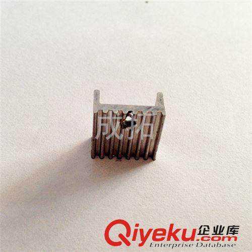 長期供應 優質散熱器 暖氣片長15X寬15X高7（孔距3.0） 量大從優原始圖片3