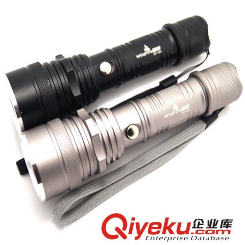 店主推薦超強(qiáng)悍XPE強(qiáng)光手電筒668款鋁合金直沖充電戶外照明手電筒