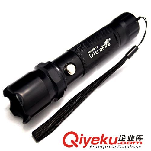 伸縮變焦強(qiáng)光手電筒006可充電式XPE燈芯小手電 家用戶外騎行用