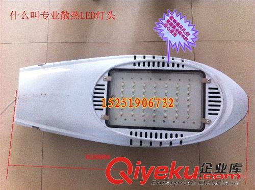 8米 42W LED 太陽能路燈 庭院燈 戶外燈 道路燈 高桿燈 小區(qū)路燈