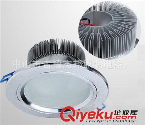 5寸12瓦LED防霧筒燈專(zhuān)業(yè)商業(yè)照明工程燈具制造廠(chǎng)家誠(chéng)尋代理商
