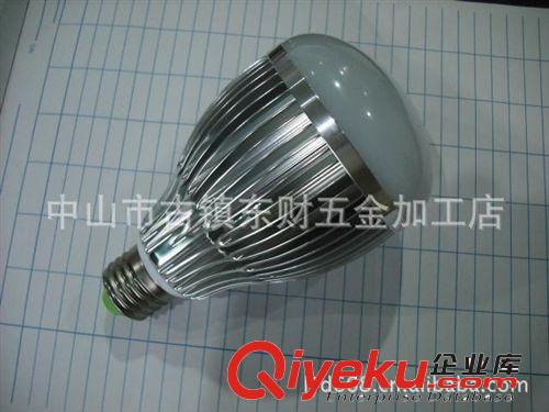 led廠家【廠價直銷】E27-9W球泡燈，進口5630芯片，超亮耐用