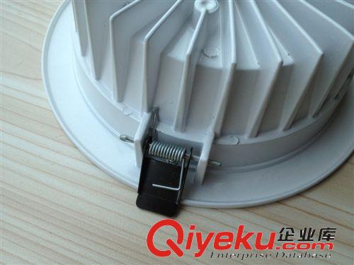廠家批發LED筒燈外殼 5寸新款一體化壓鑄筒燈外殼 12W筒燈外殼原始圖片2