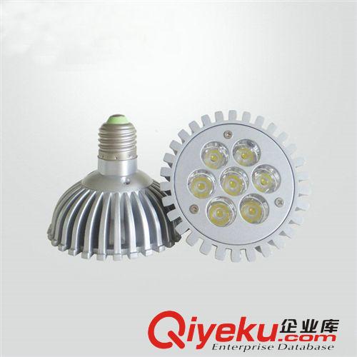 廠家直銷(xiāo)9WLED 軌道燈 大功率軌道射燈 COB軌道射燈 LED導(dǎo)軌燈
