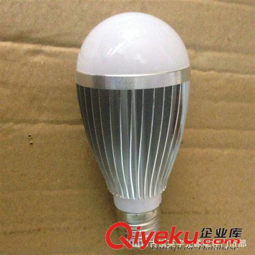 led球泡燈廠家供應(yīng) led車鋁球泡燈 量大價(jià)優(yōu)歡迎購買 5W球泡AC