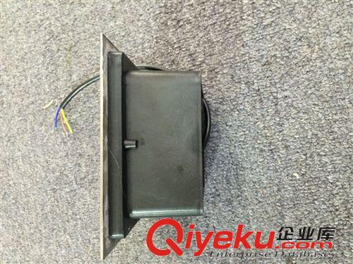 18W方形LED防水埋地?zé)舻芈駸粽諛錈裟蛪簭S家直銷三年質(zhì)保原始圖片3