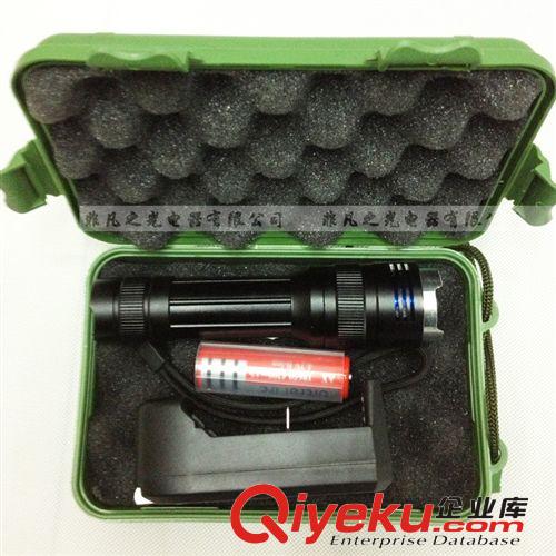2014 新款LK-27迷你攻擊頭旋轉(zhuǎn)調(diào)焦 強光手電筒原始圖片3