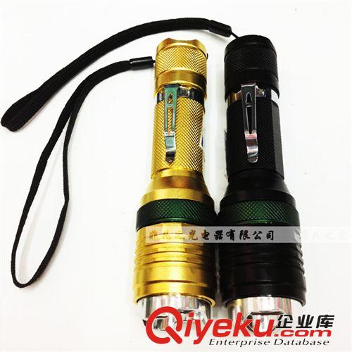 2013新款CREE LED強(qiáng)光手電頭部旋轉(zhuǎn)調(diào)焦手電筒818