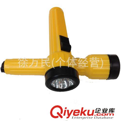 供應(yīng)塑料手電筒 黃身黑頭LED手電筒 2節(jié)5號電池手電筒 手電筒