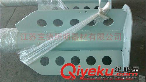 【精品打造】6米7米8米9米10米11米太陽(yáng)能路燈 大功率led燈具原始圖片2