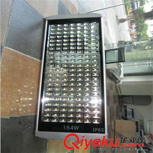 供應(yīng)28W高品質(zhì)LED路燈、各種規(guī)格的LED路燈