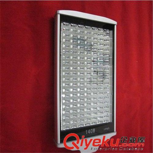 供應(yīng)154W高品質(zhì)LED路燈、各種規(guī)格的LED路燈