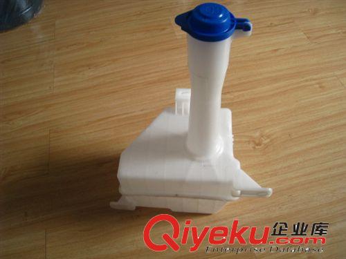 現(xiàn)代伊蘭特08年悅動(dòng)08款老款噴水壺  汽車大噴水壺  汽車小水壺原始圖片2