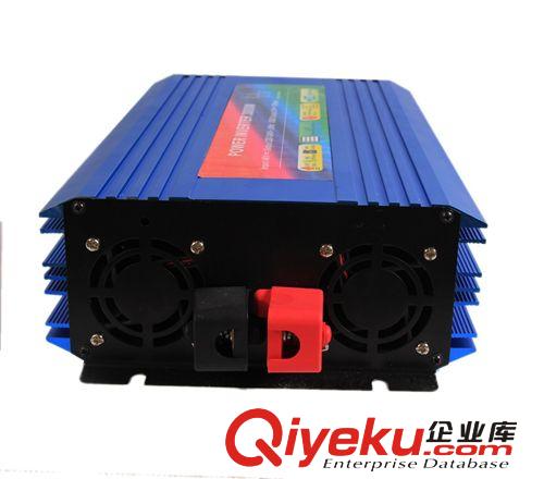 【供應(yīng)】太陽能電源3000W 家用24V轉(zhuǎn)220V開關(guān)電源  汽車啟動(dòng)電源