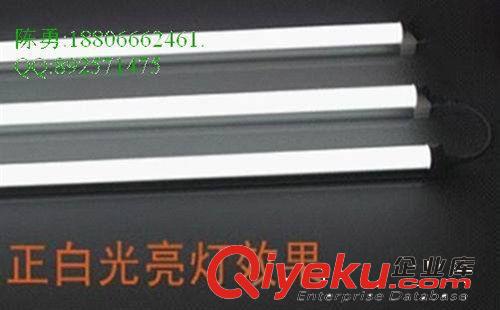 雙管LED日光燈管，1.5米,28W,2600-2800LM LED日光燈