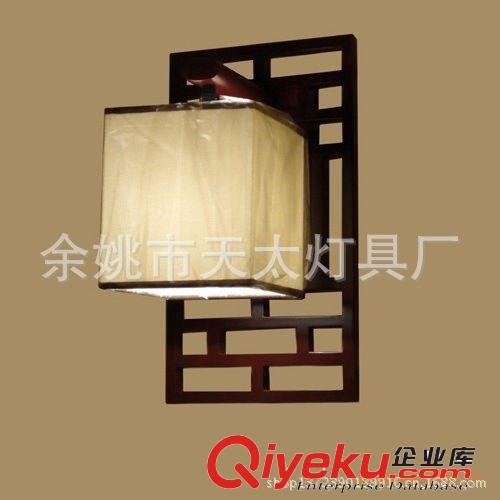 歐式風格現(xiàn)代壁燈 戶外照明燈具 戶外防潮燈 美式壁燈