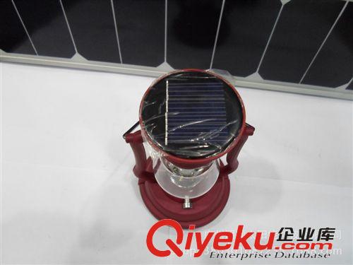 熱銷供應(yīng) 太陽能煤油燈 復(fù)古干電池LED馬燈煤油燈原始圖片2